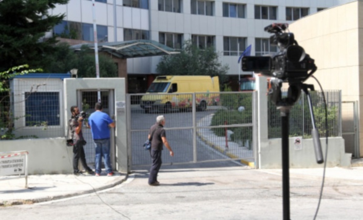 Τηλεοπτικές άδειες: Μαραθώνιος για να βρεθούν οι 4 καναλάρχες