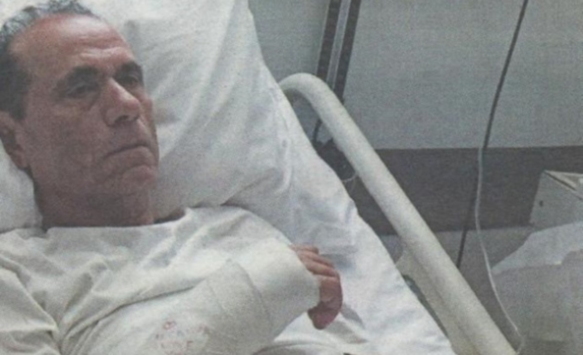 Θύμα ξυλοδαρμού διάσημος Έλληνας τραγουδοποιός