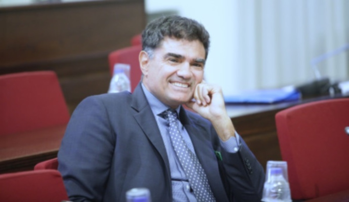 Βαρδινογιάννης στην Εξεταστική: «Εγώ δεν άκουσα ότι έχασα την άδεια»