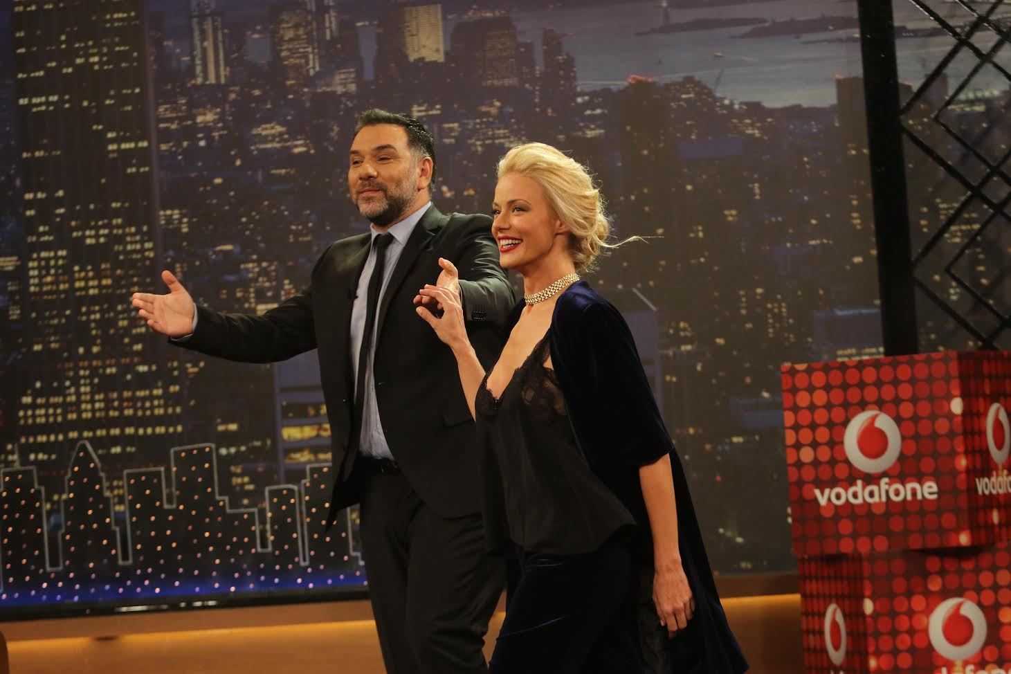 The 2night Show: Πρεμιέρα για Γρηγόρη Αρναούτογλου – Οι πρώτοι του καλεσμένοι