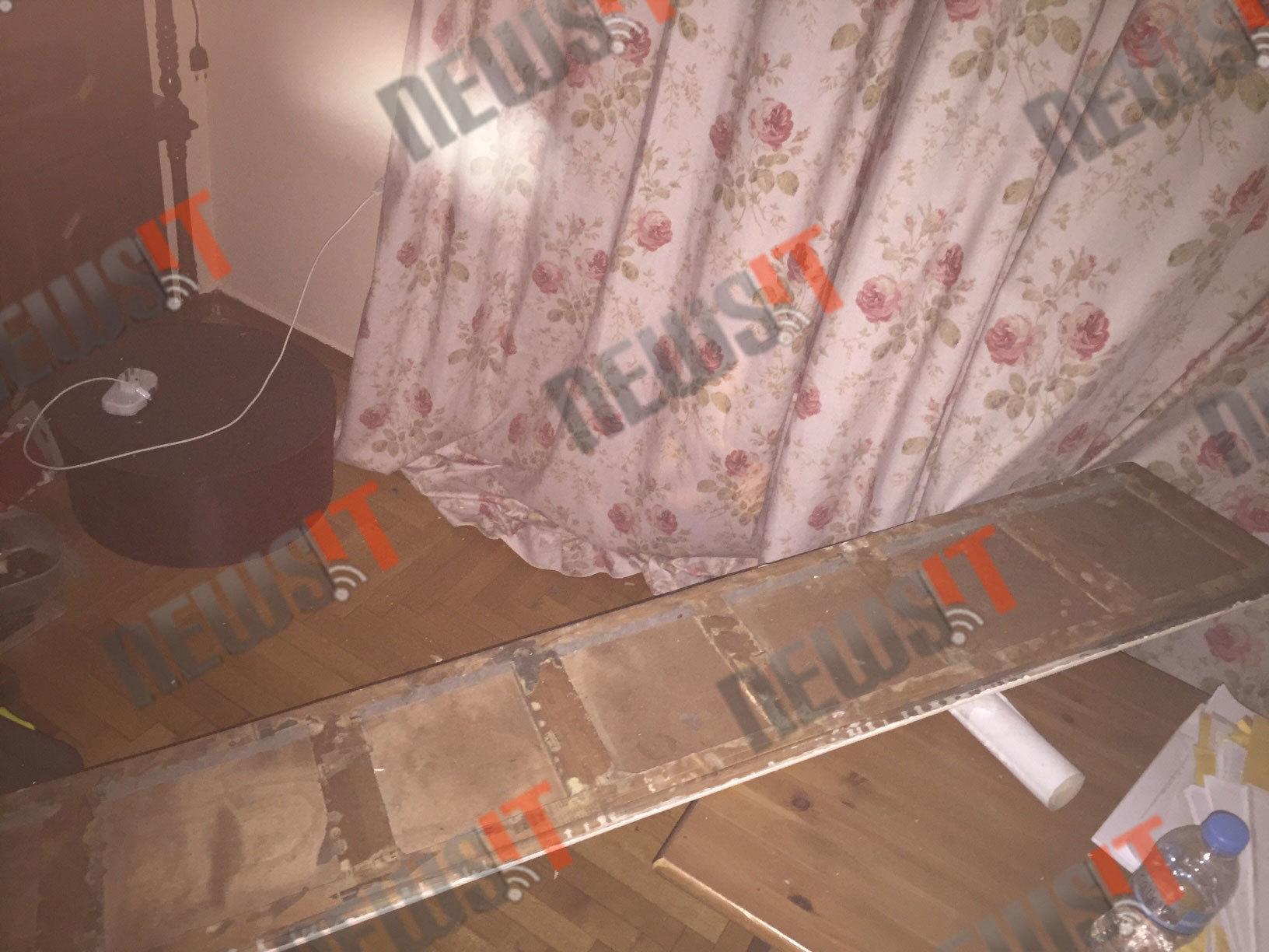 Βόμβα – μυστήριο στην Ιπποκράτους – Φωτογραφίες από το σπίτι της εισαγγελέως Τσατάνη