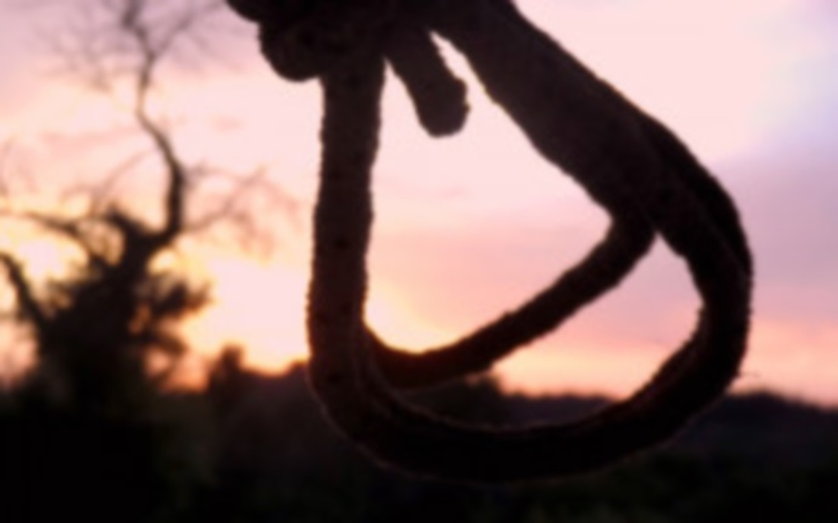 Το σπαρακτικό σημείωμα του άντρα που κρεμάστηκε σε άλσος στο Μοσχάτο: “Συγγνώμη παιδί μου δεν είχα άλλο δρόμο”