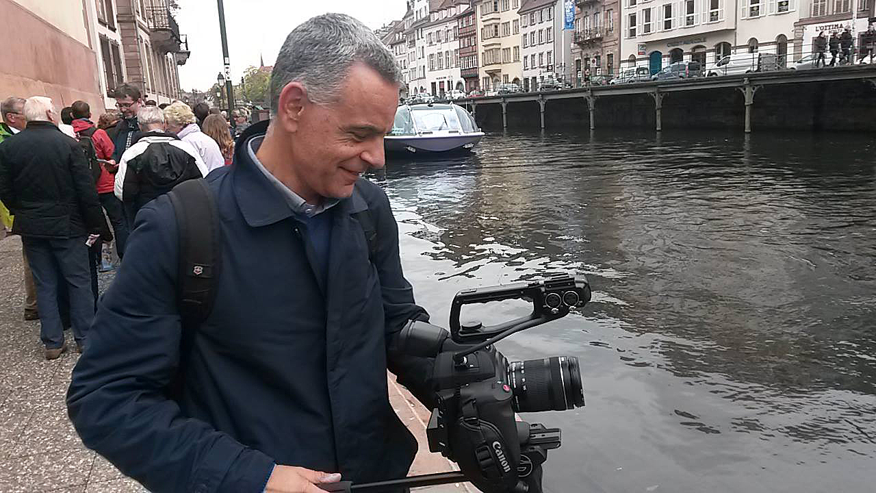 «28 φορές Ευρώπη: «Ελεήστε τον επίτροπο»