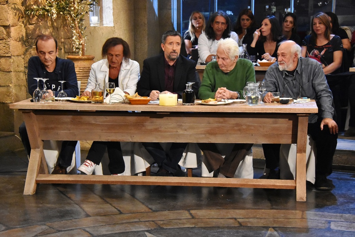 Στην υγειά μας ρε παιδιά… με τον Βασίλη Παπακωνσταντίνου – Αποκλειστικές φωτογραφίες