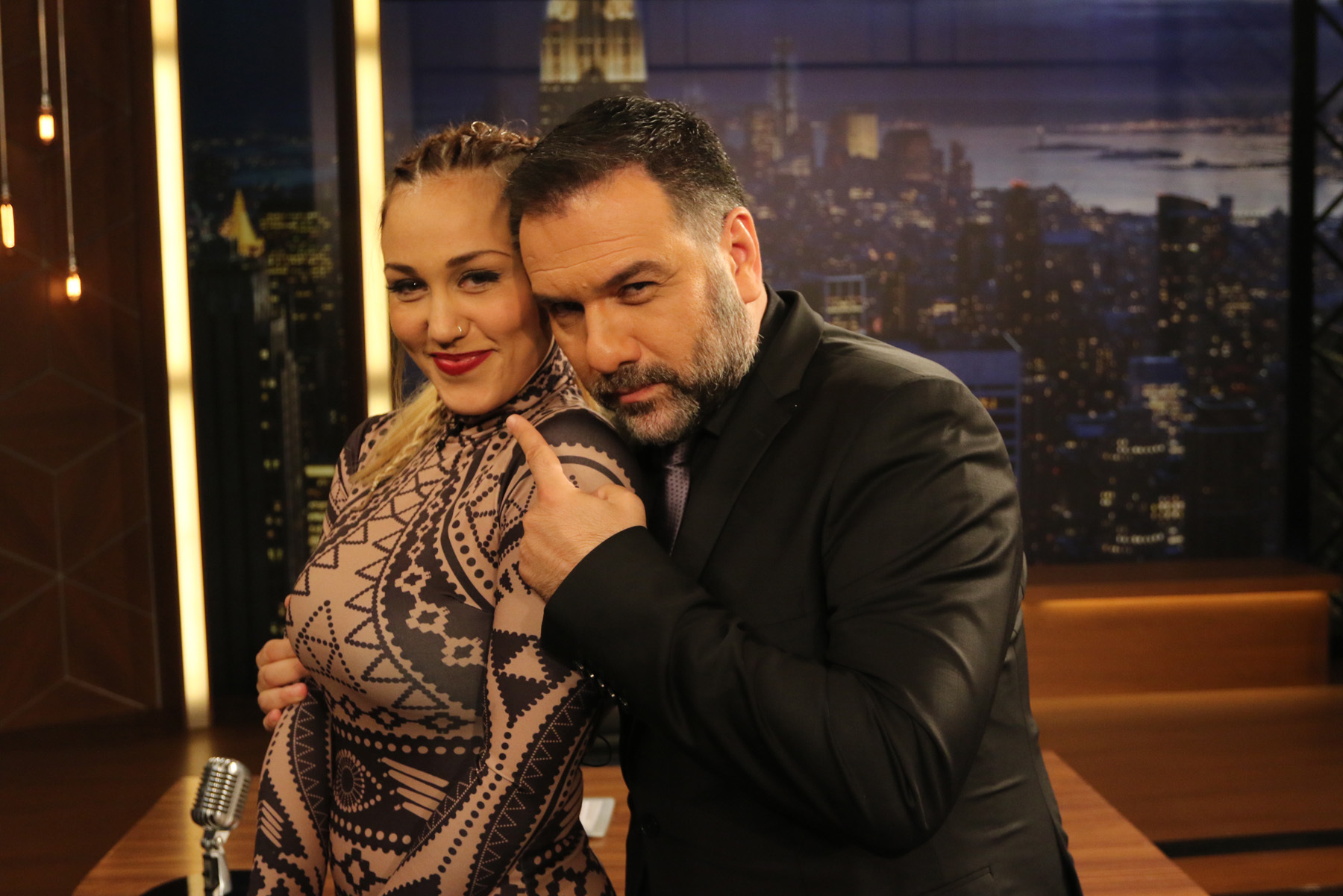 The 2night show: Οι καλεσμένοι του Γρηγόρη Αρναούτογλου