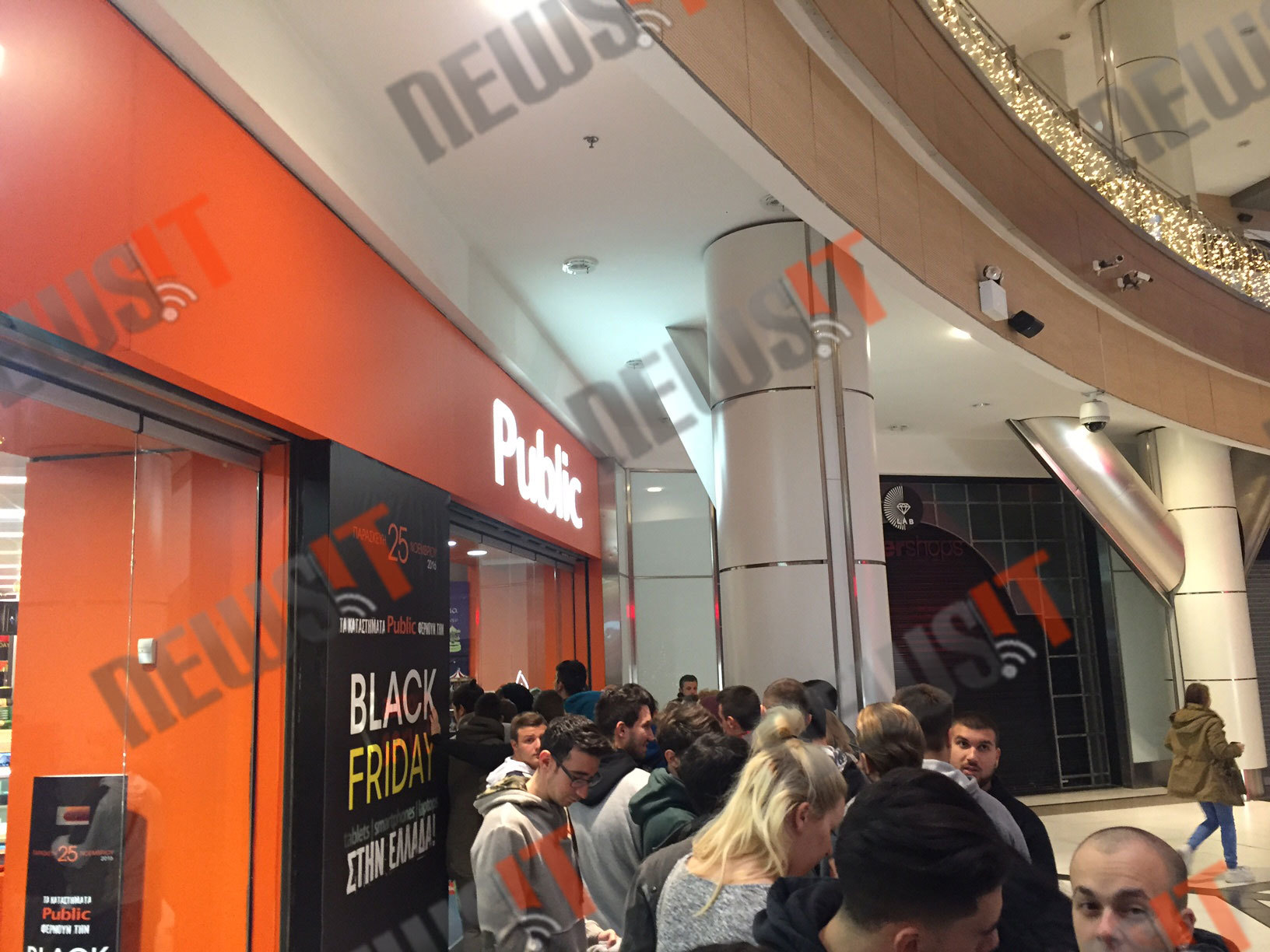 Black Friday: Ουρές… αξημέρωτα! [pics, vids]