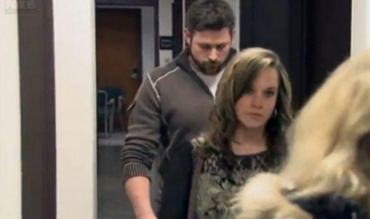 Ακόλαστη καθηγήτρια! Έκανε έρωτα με μαθητή της όταν ο άντρας της έκανε το μπάτσελορ!