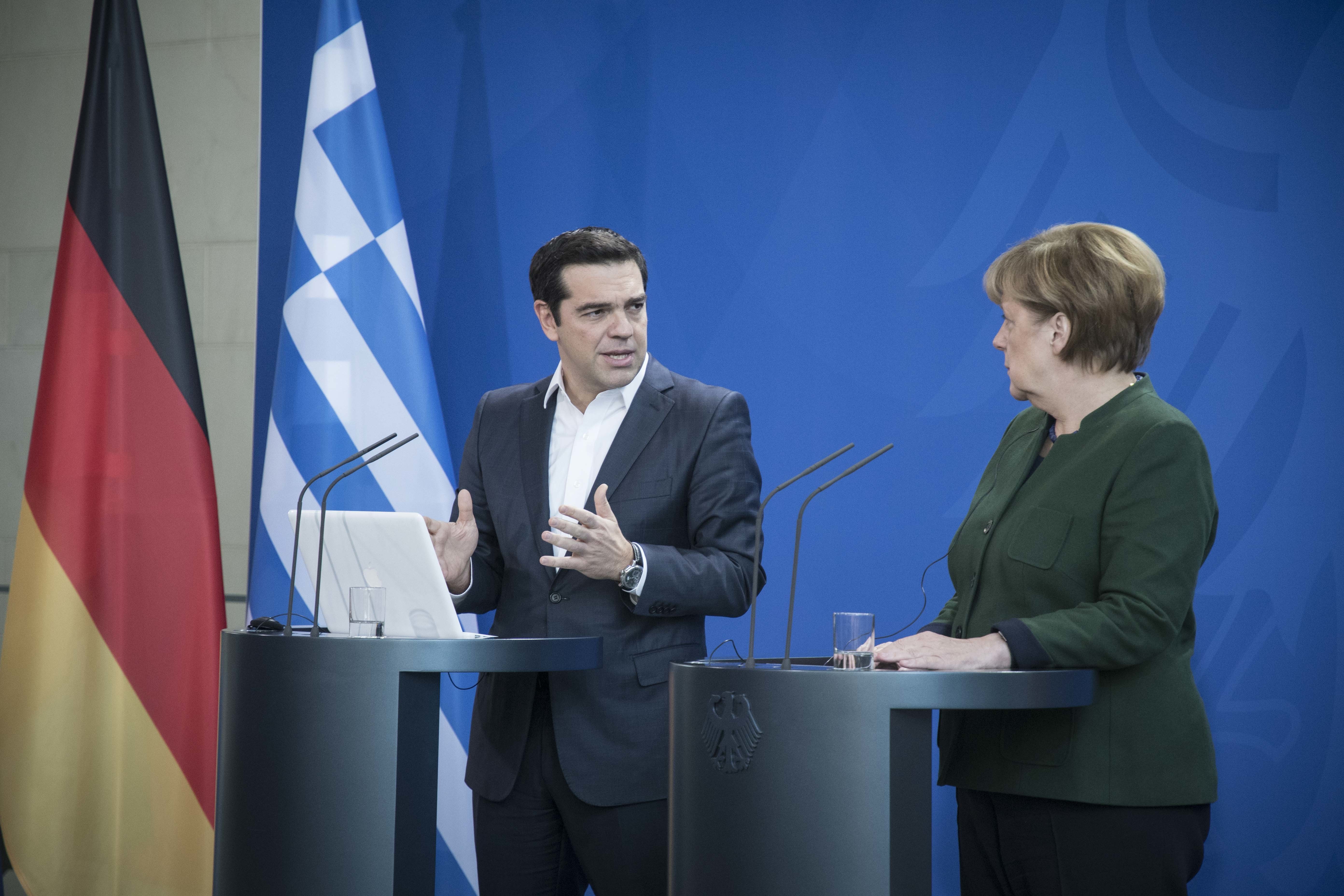 Κυβέρνηση: Θέτουμε έναν και απαράβατο όρο για να συμβιβαστούμε