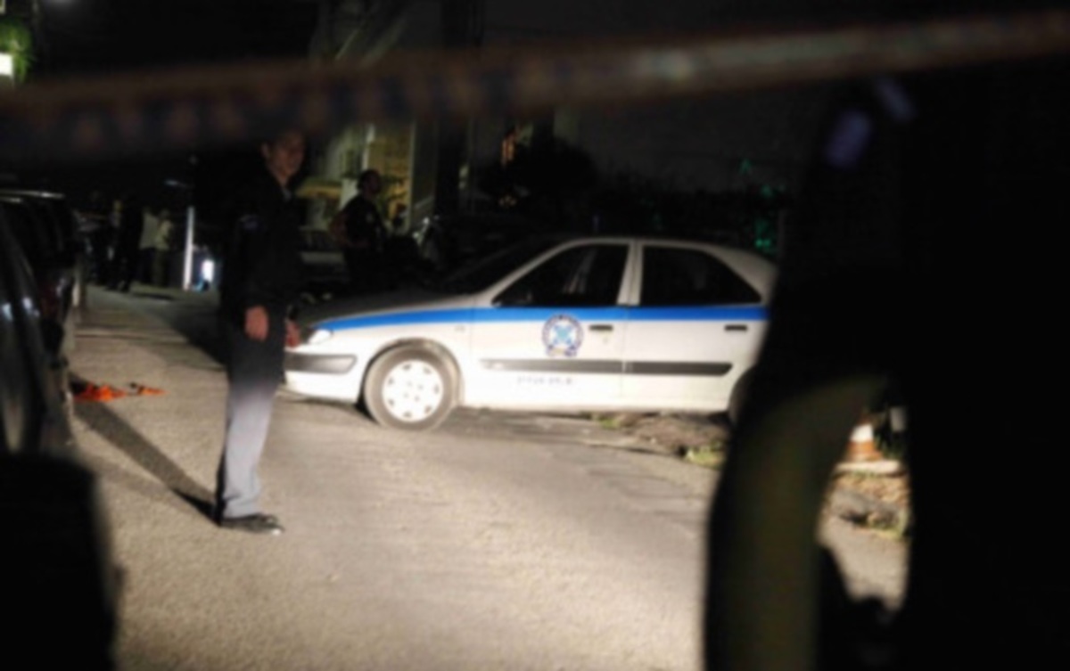 Βασανισμός του πεθερού μπροστά στη νύφη – Τον έβρεξε μετά τον άγριο ξυλοδαρμό!