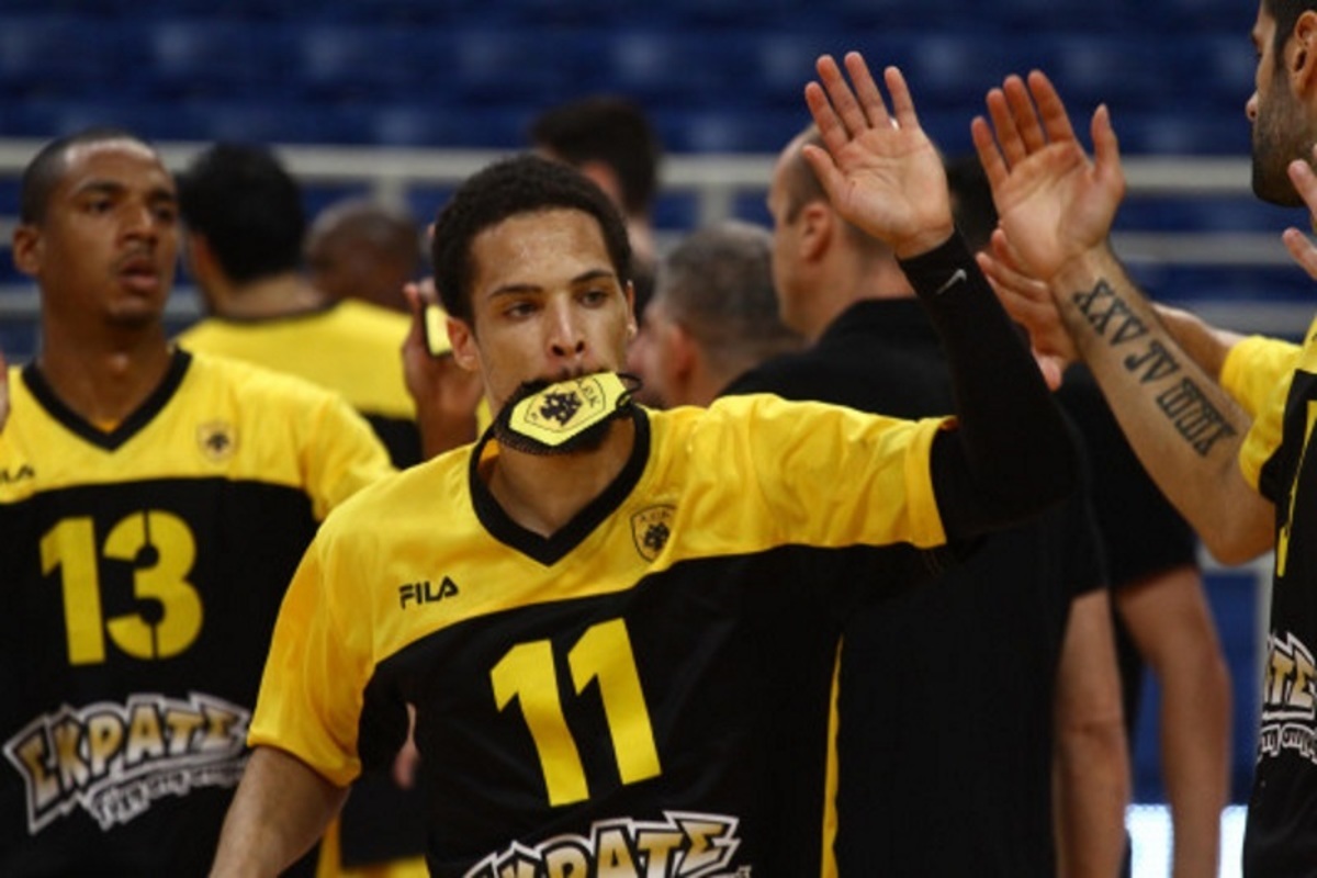 Ο Μάικλ Ντίξον της ΑΕΚ ενεπλάκη σε θανατηφόρο τροχαίο!