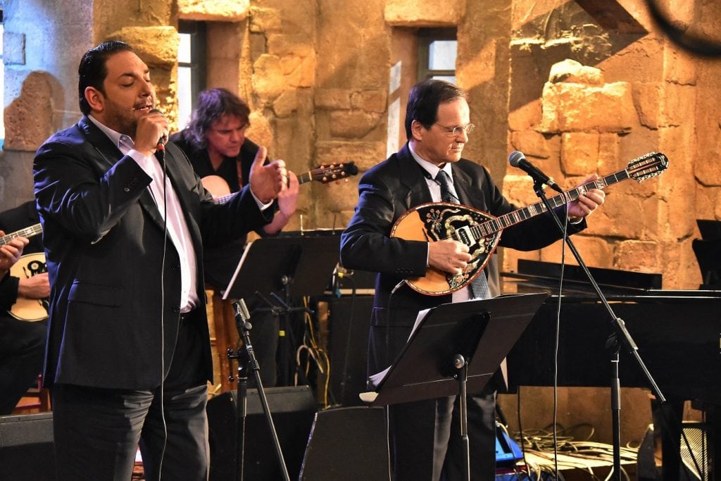 Στην υγειά μας ρε παιδιά