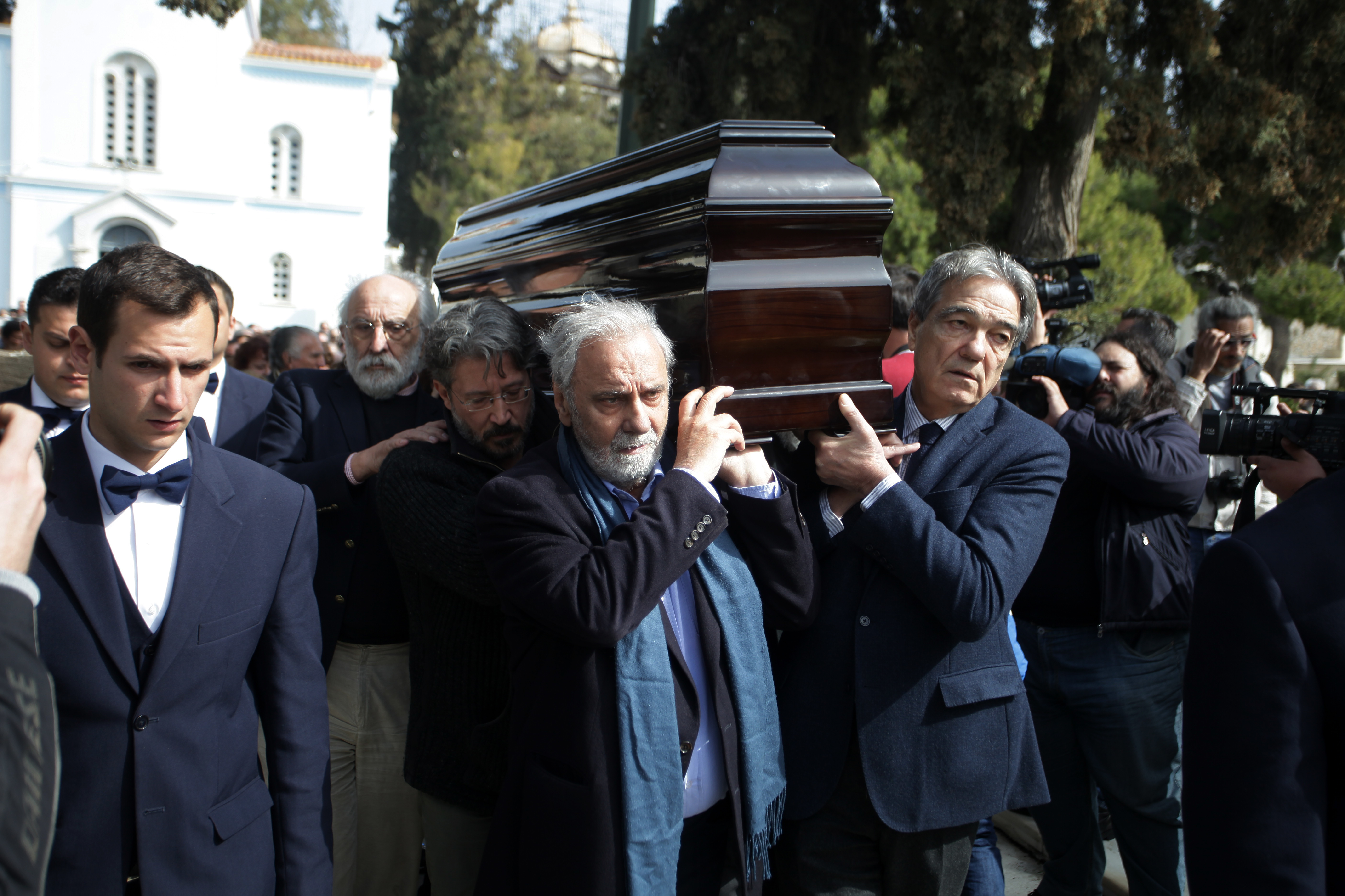 Τελευταίο χειροκρότημα για τον Νίκο Κούνδουρο