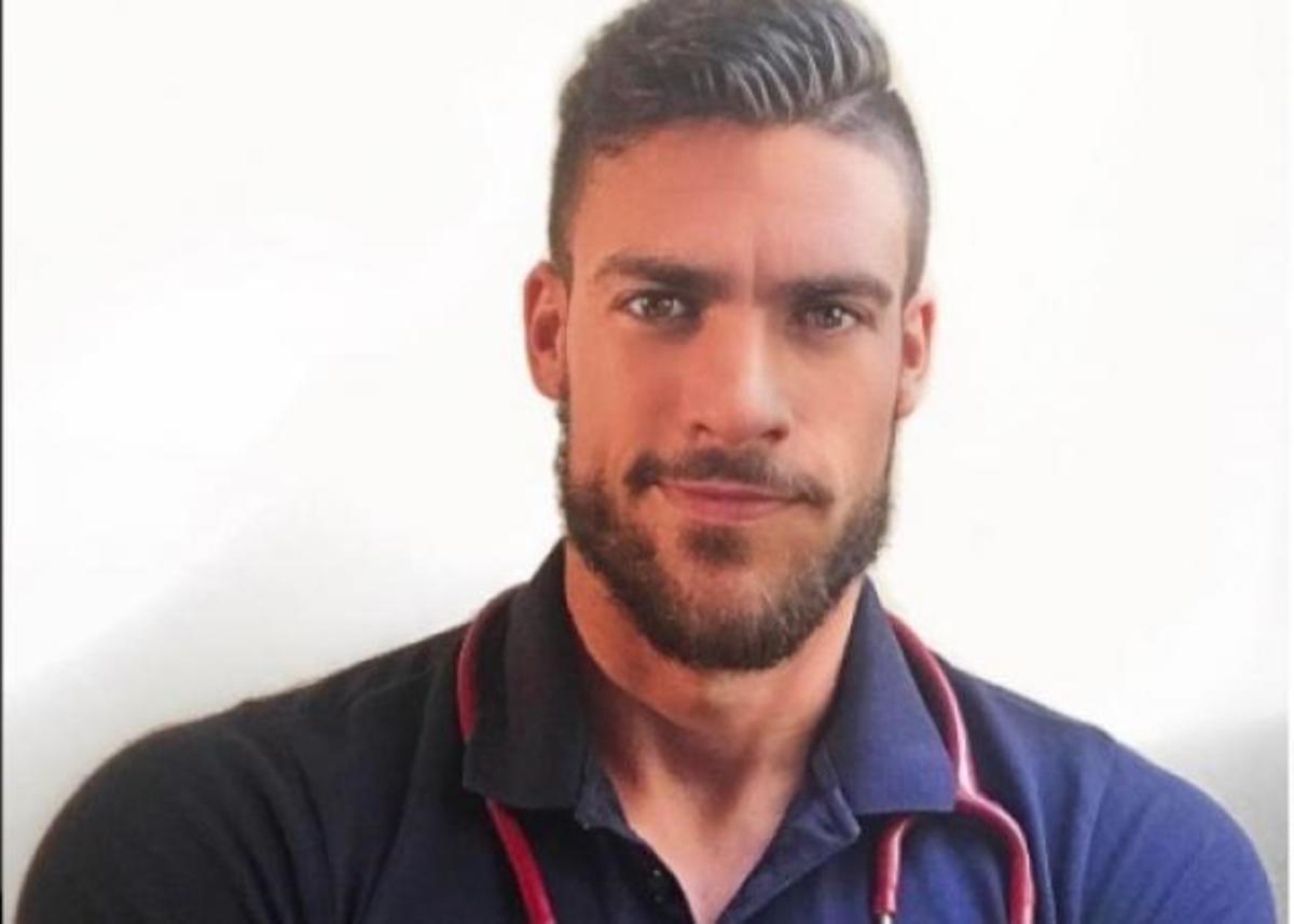 Χαμός με τον πιο “καυτό” νοσοκόμο του κόσμου!