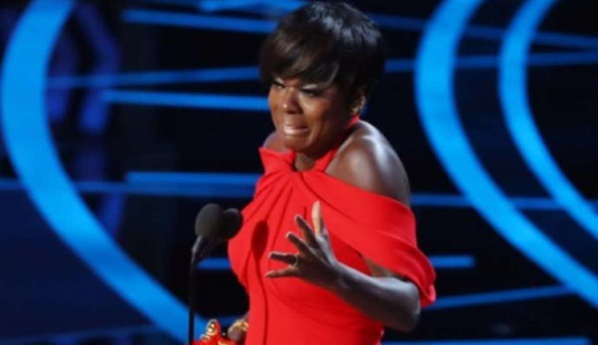 Όσκαρ 2017: “Λύγισε” η Viola Davis που κέρδισε το Όσκαρ Β’ Γυναικείου Ρόλου!