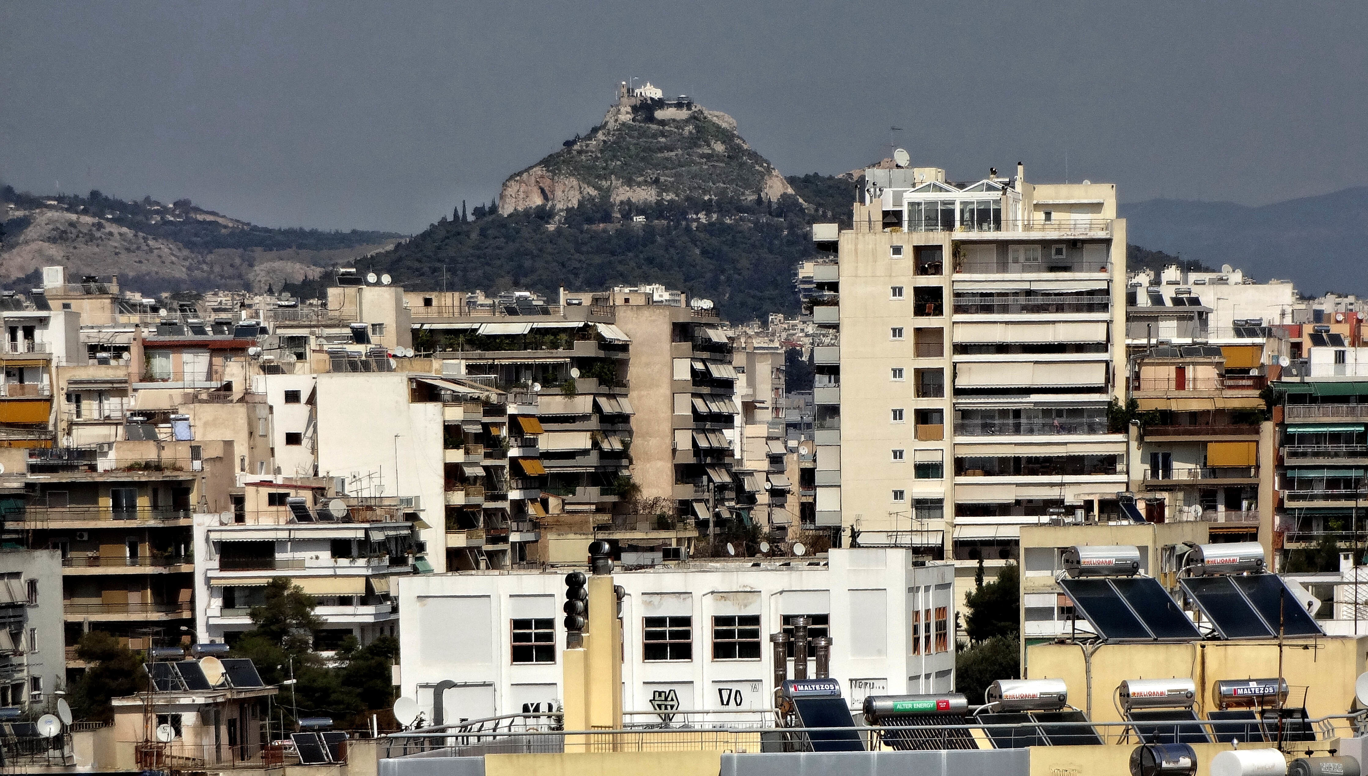 Τούρκοι αγοράζουν ακίνητα στην Αθήνα για την “χρυσή βίζα”