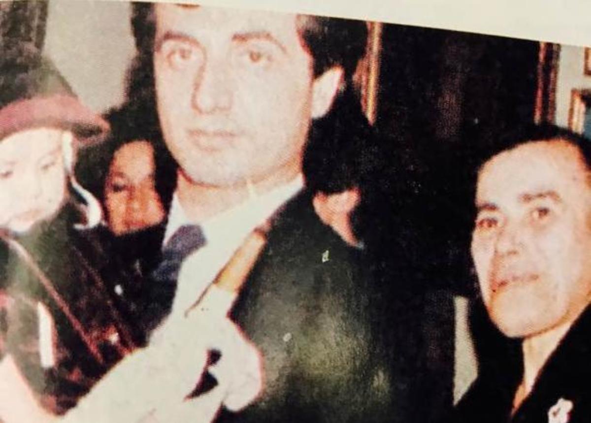 Λευτέρης Πανταζής: Oι “κακές γλώσσες” λένε πως η ηλικιωμένη μητέρα του πέθανε μετά απ΄όσα άκουσε για το γιο της!