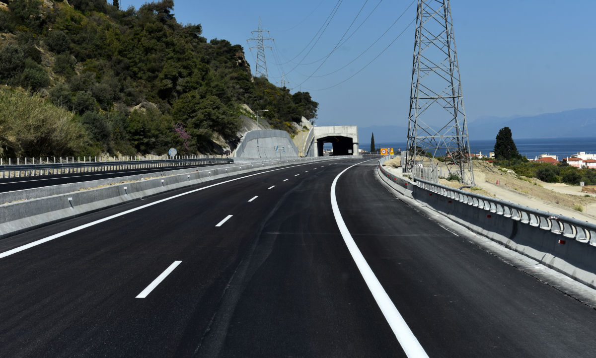 Πάτρα – Αθήνα σε μόλις 99 λεπτά άνετα και ξεκούραστα