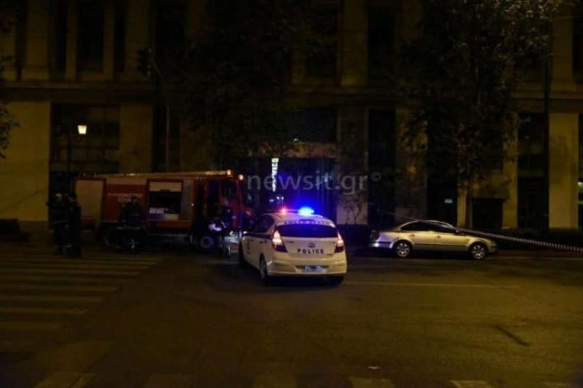 Έκρηξη στο κέντρο της Αθήνας! [pics, vid]