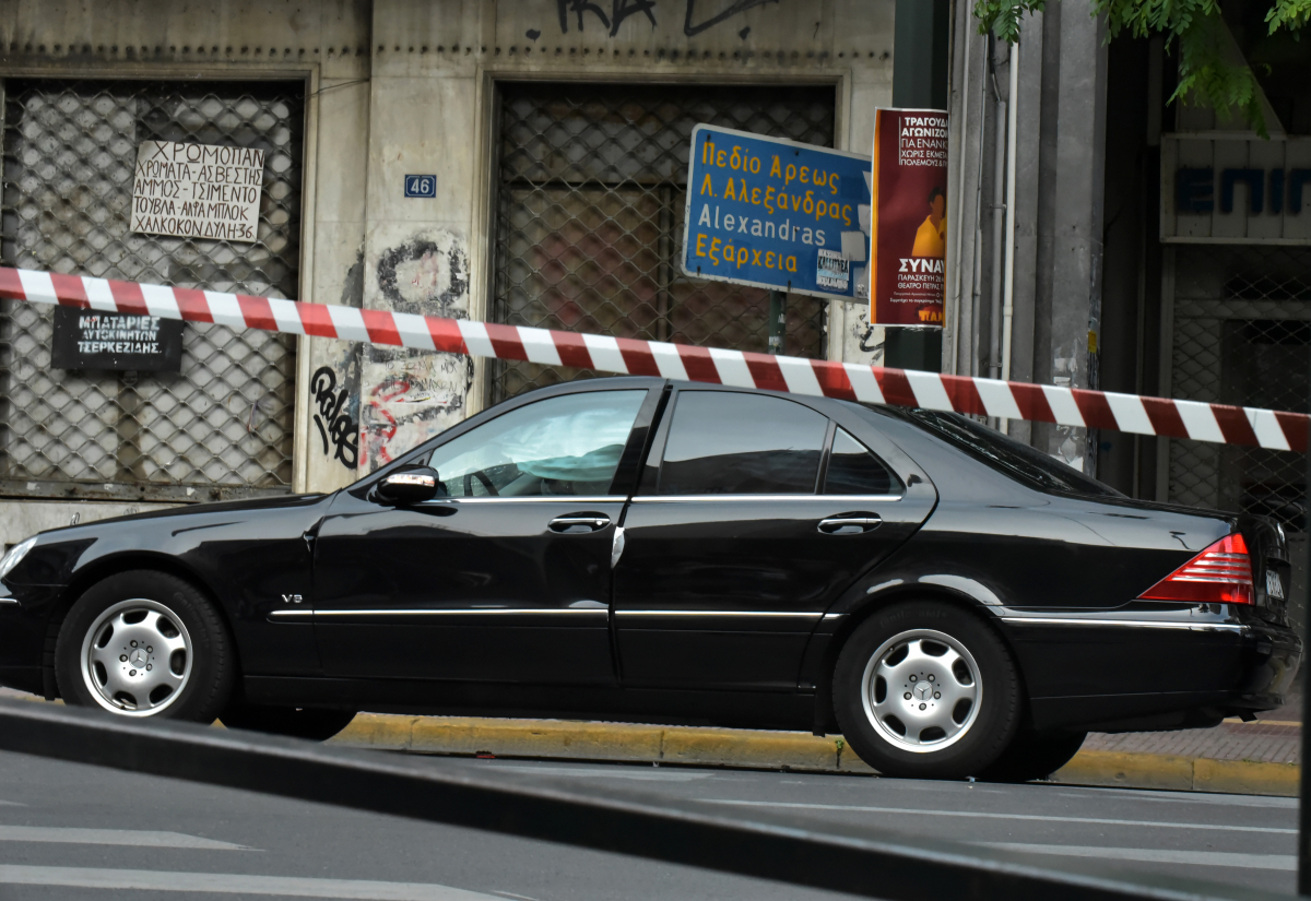 Τρόμος από τους “αόρατους” φακέλους – βόμβες! Εντολή για δέσμευση αλληλογραφίας!