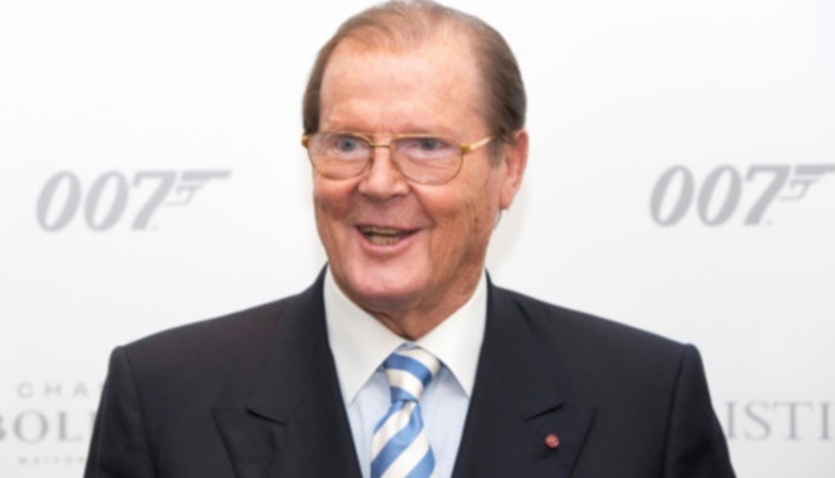 Πέθανε στα 89 του χρόνια ο Roger Moore!