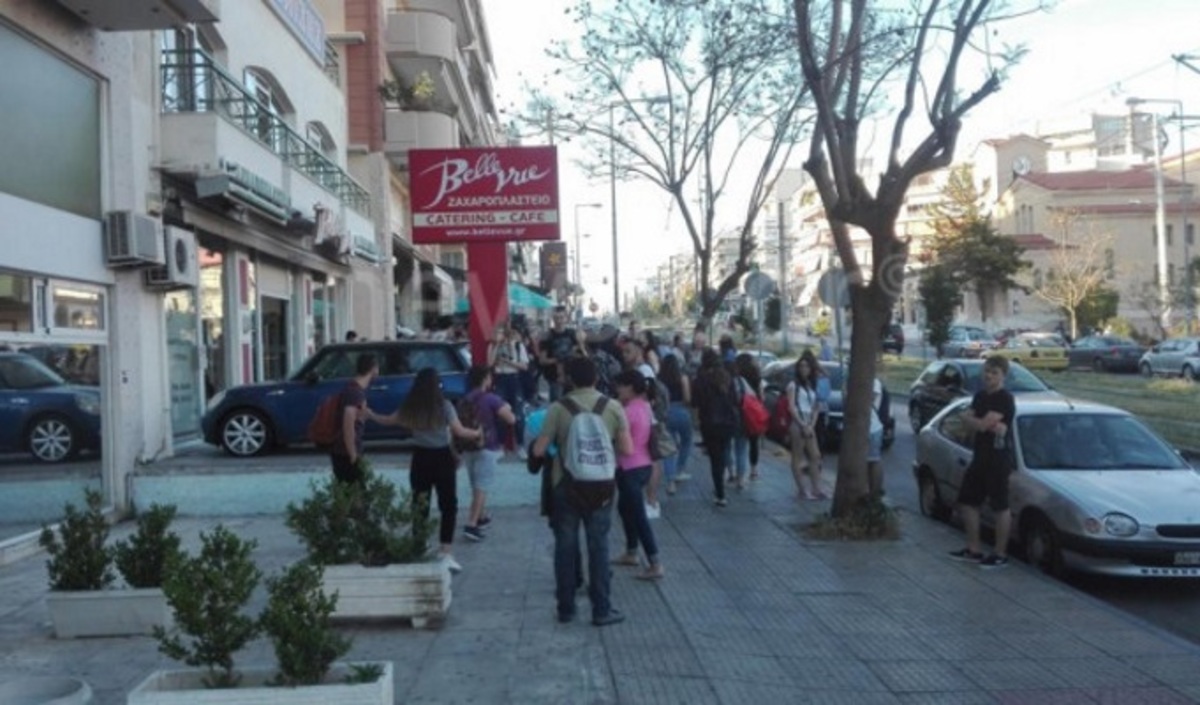 Τρόμος στη Νέα Σμύρνη! Άνοιξε πυρ σε μαθητές επειδή έκαναν φασαρία – 4 τραυματίες