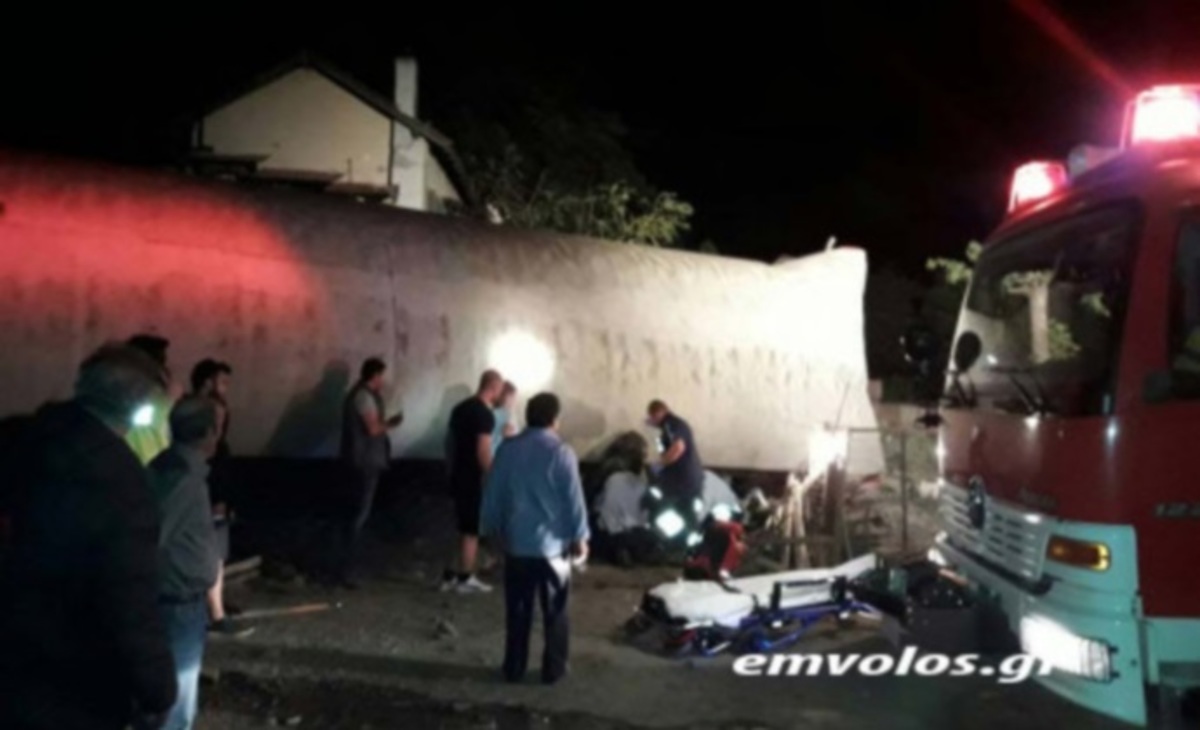 Εκτροχιάστηκε τραίνο έξω από την Θεσσαλονίκη! Εγκλωβισμένοι επιβάτες – Οι πρώτες εικόνες