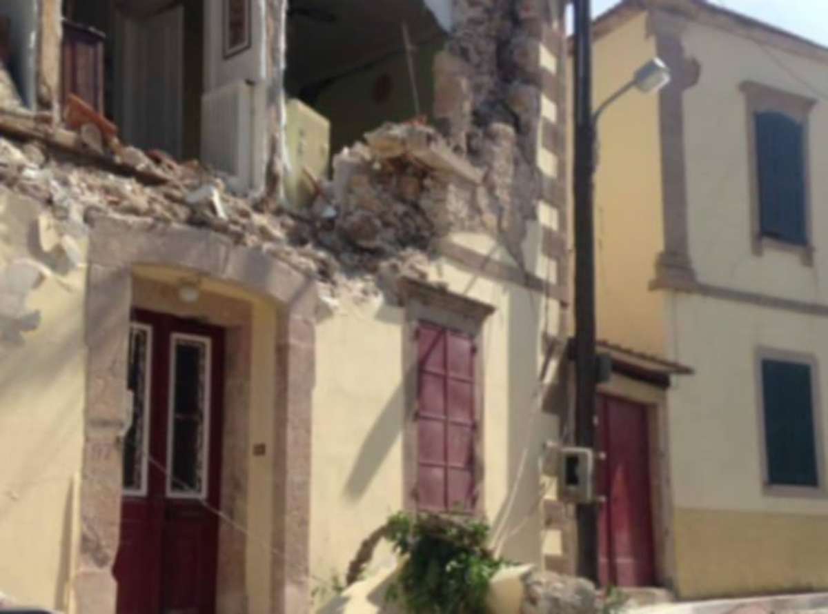Σεισμός: Ίση με δυο πυρηνικές βόμβες η δύναμη της ενέργειας στη Λέσβο – Ισοπεδώθηκε η Βρίσα [pics]