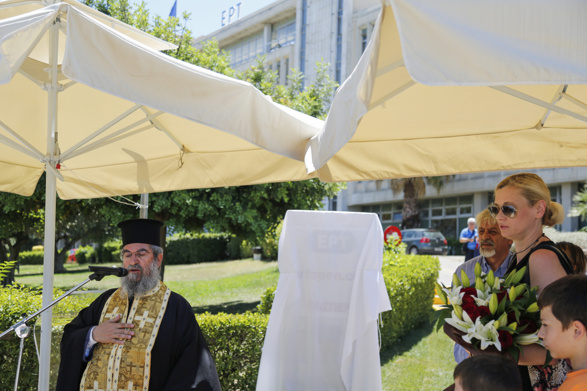 Ξεκατίνιασμα Τσακνή – Μακρή για την ΕΡΤ! “Βγάλε το σκασμό!” [vid]