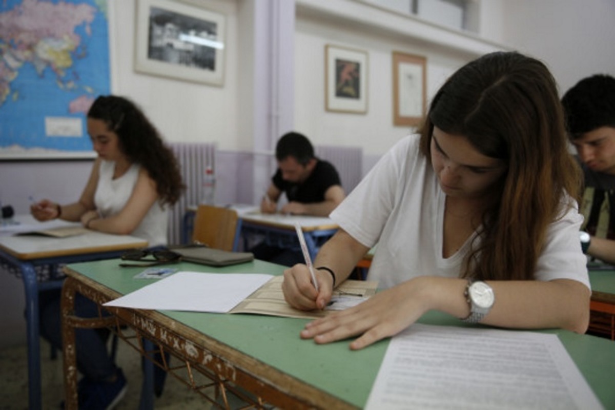 «Νέο λύκειο» από Σεπτέμβρη – Ξεχνιέται η κατάργηση των Πανελλαδικών