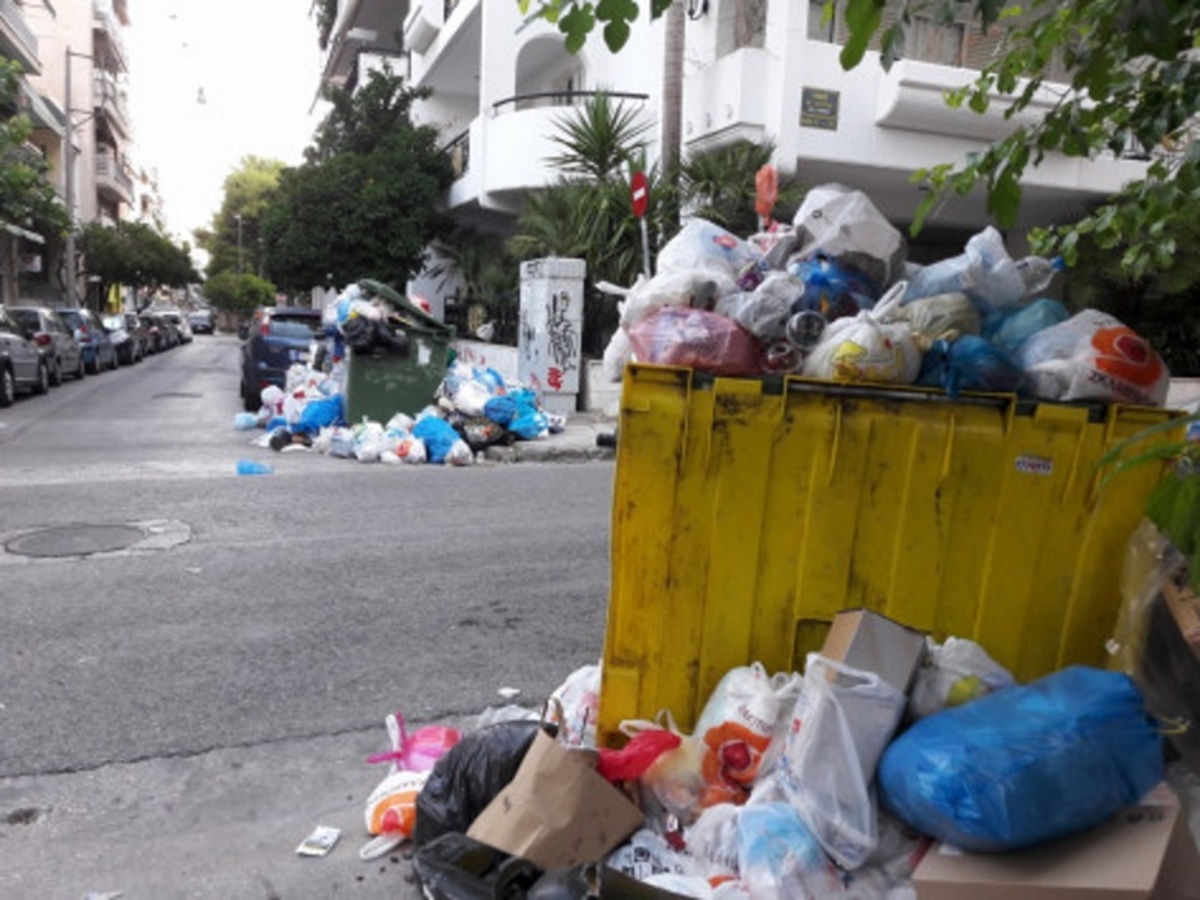 Θρήνος στου Ζωγράφου – Μητέρα 4 παιδιών η υπάλληλος καθαριότητας που ξεψύχησε εν ώρα εργασίας