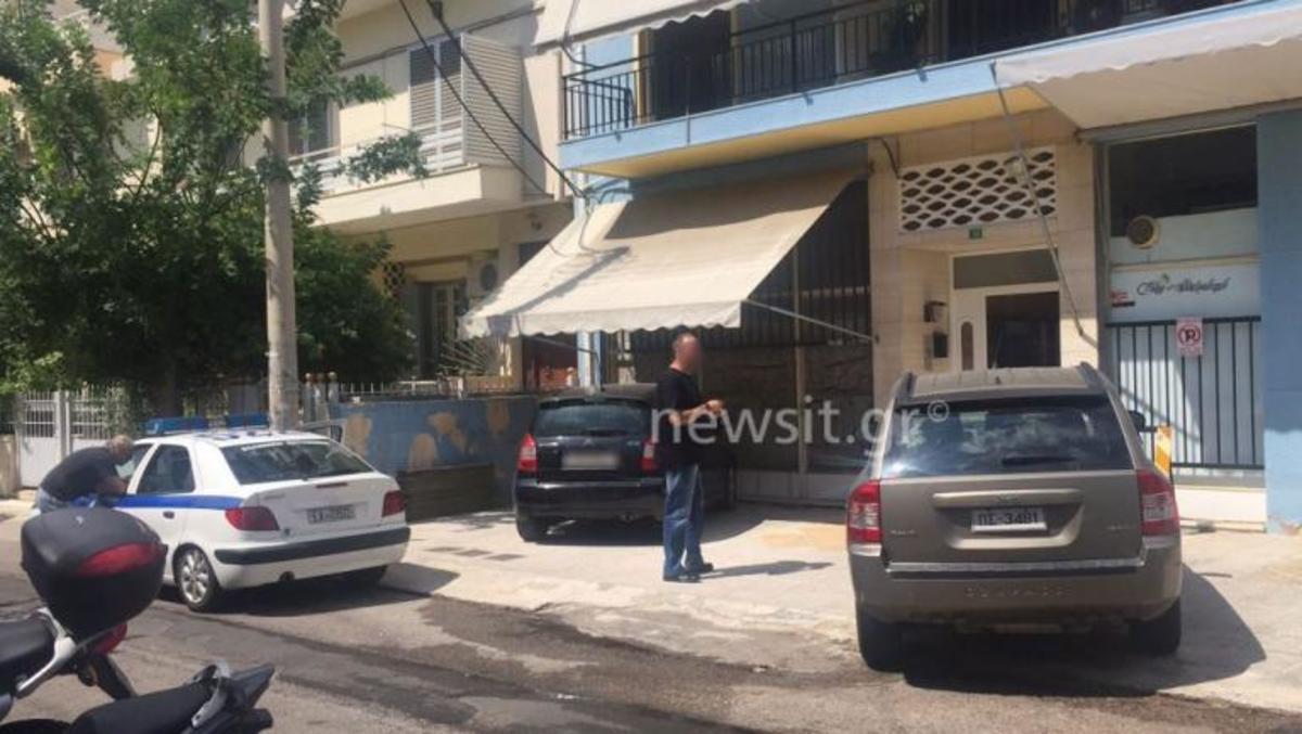 Πετρούπολη: Ξυλοκόπησε θανάσιμα την κόρη του για ένα μήνυμα στο κινητό