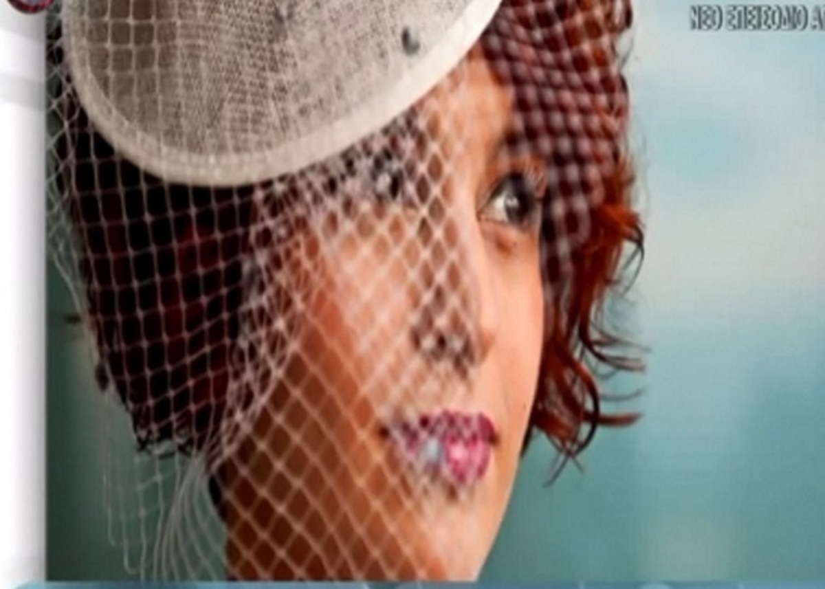 Ερωφίλη Παπασταύρου: Από την αρχιτεκτονική, τα νυφικά και τις μπομπονιέρες διορισμένη ειδική σύμβουλος στο πρωθυπουργικό γραφείο! Βίντεο