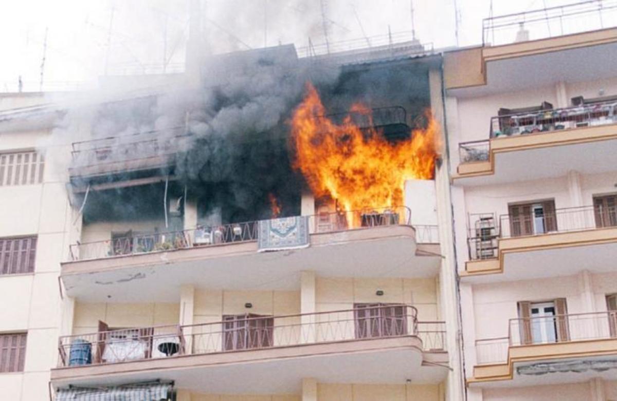 Φωτιά στη Νέα Σμύρνη: Βρέθηκε σημείωμα στο διαμέρισμα!