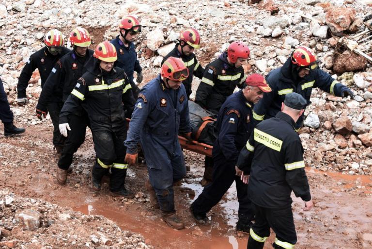 Τραγωδία δίχως τέλος στην Δυτική Αττική: Εντοπίστηκε ακόμη μία σορός – Στους 20 οι νεκροί