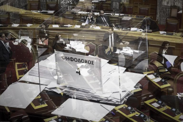 Novartis: Παραπέμπονται και οι δέκα σε προανακριτική επιτροπή!