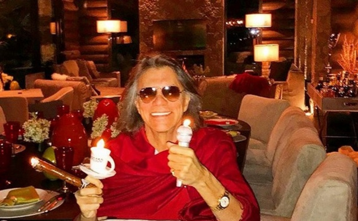 Μόνο έτσι θα μπορούσε να γιορτάσει τα γενέθλιά του ο Ηλίας Ψινάκης [pics]