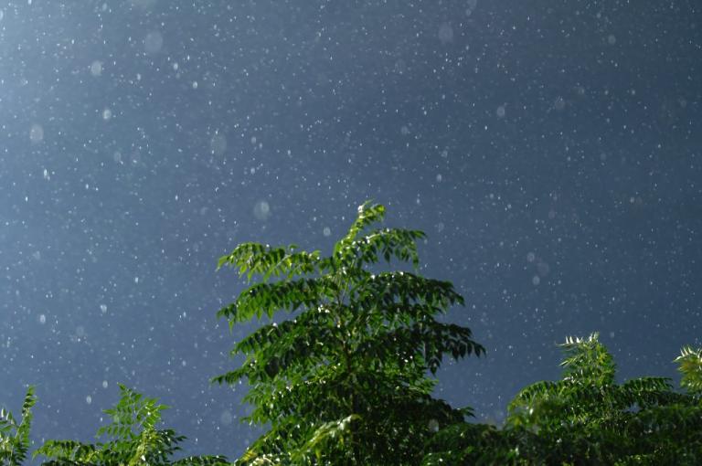 Καιρός: Καταιγίδες και… 30άρια!