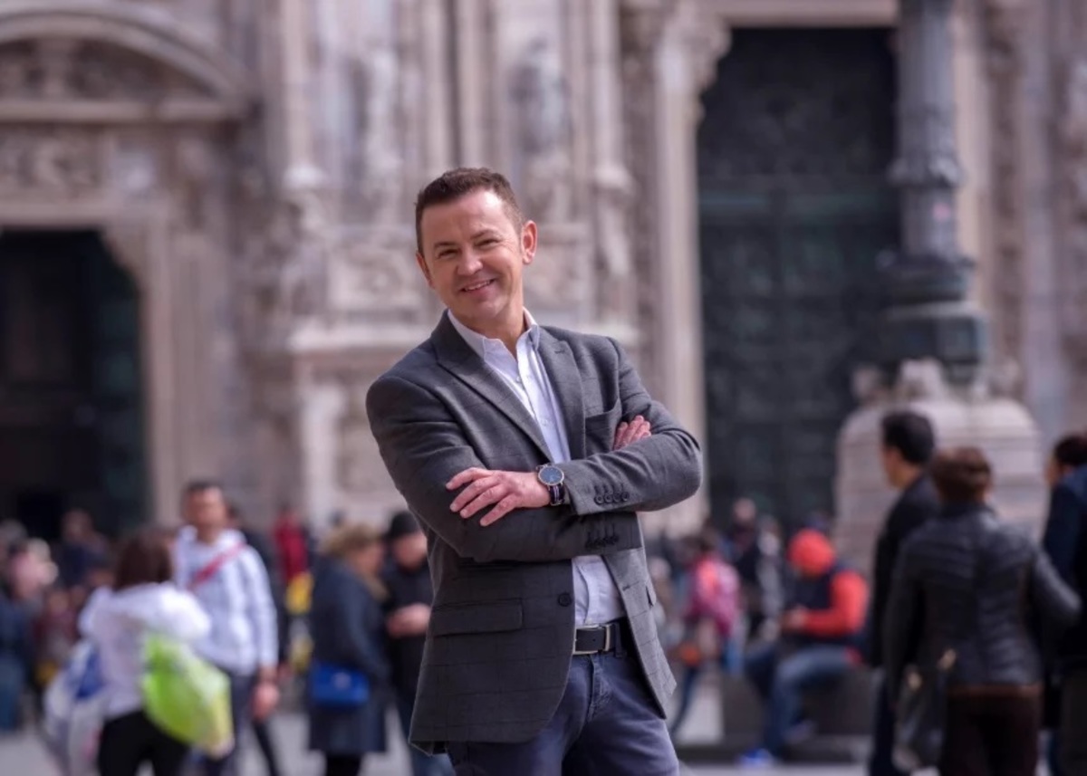 Βόλτα στο Μιλάνο με τον Ιταλό φιλέλληνα Simone Arnaboldi! [pics]