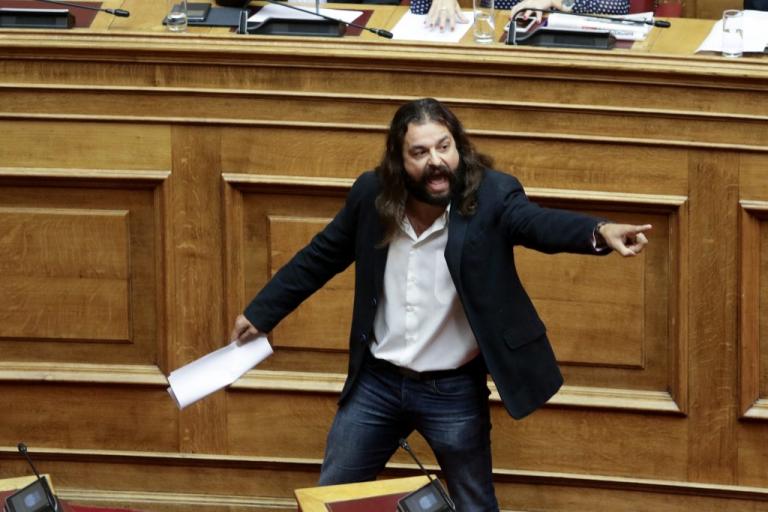 Πραξικόπημα ζήτησε ο βουλευτής της Χρυσής Αυγής Κ. Μπαρμπαρούσης – Ζήτησε τα κεφάλια Καμμένου, Τσίπρα και Παυλόπουλου στις Πρέσπες!