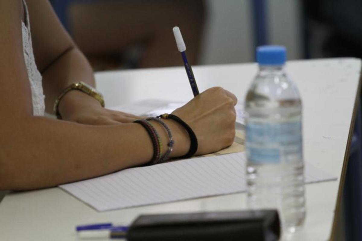 Πανελλαδικές 2018: Ώρα μηδέν! Η «αξία» των μαθημάτων και ο υπολογισμός των μορίων