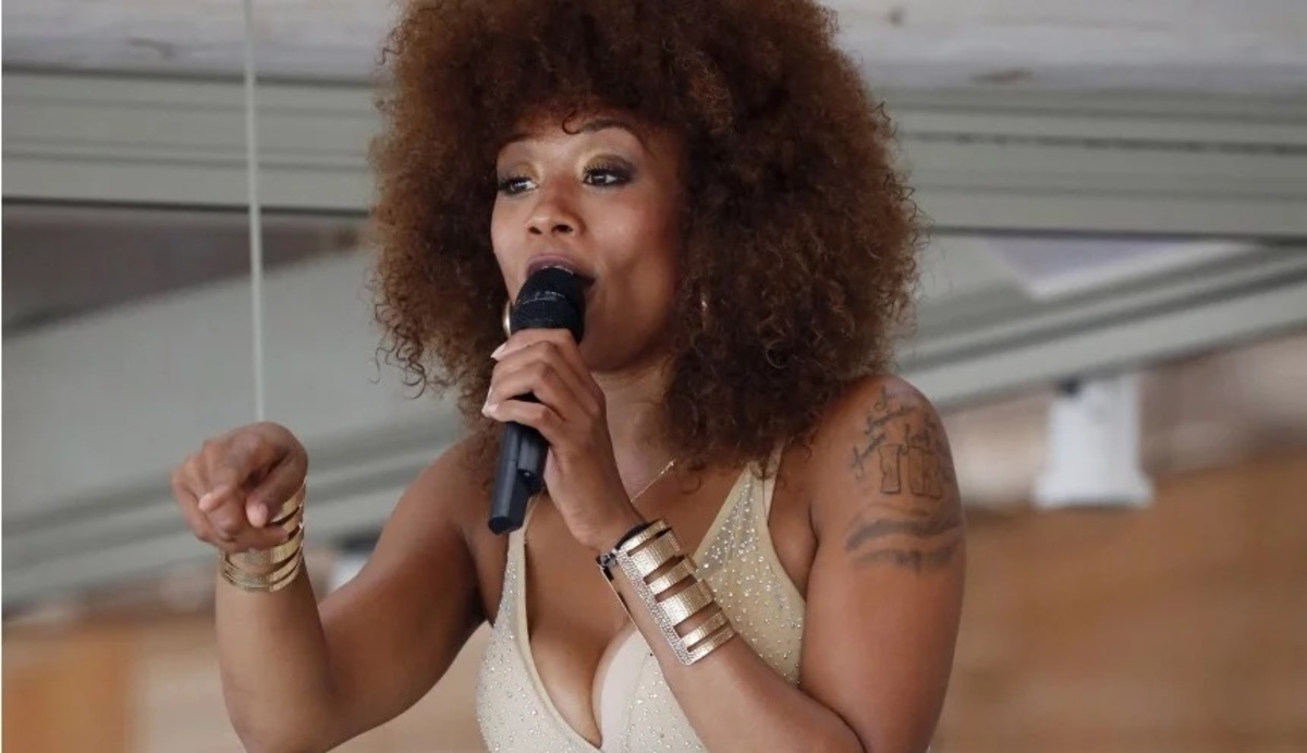 Shaya: Εκρηκτική εμφάνιση στην Μύκονο, δύο μήνες πριν τον γάμο της στην Λευκάδα! [pics,vid]