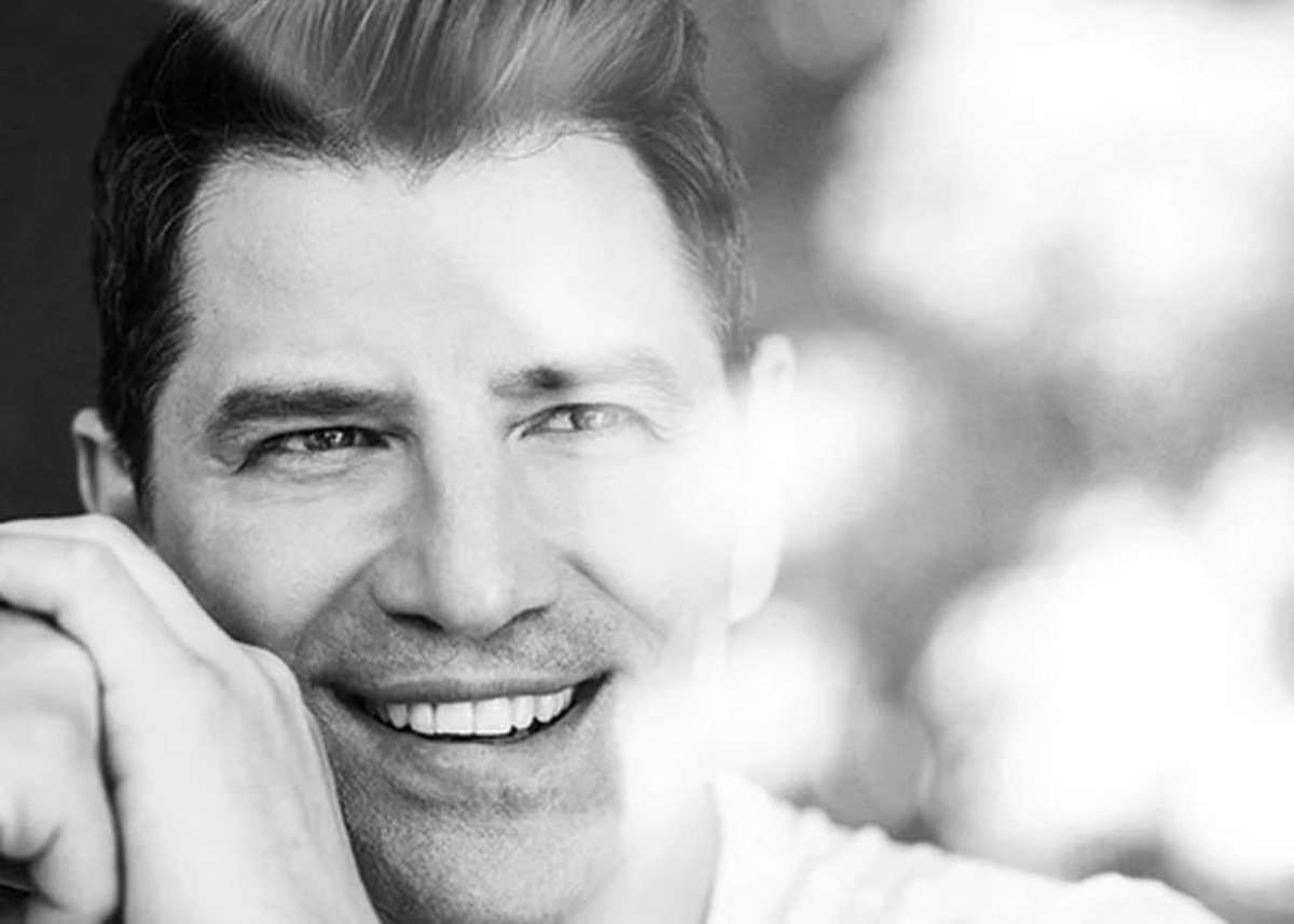 O Σάκης Ρουβάς εξομολογείται: Τα είχα όλα, αλλά ένιωθα άδειος