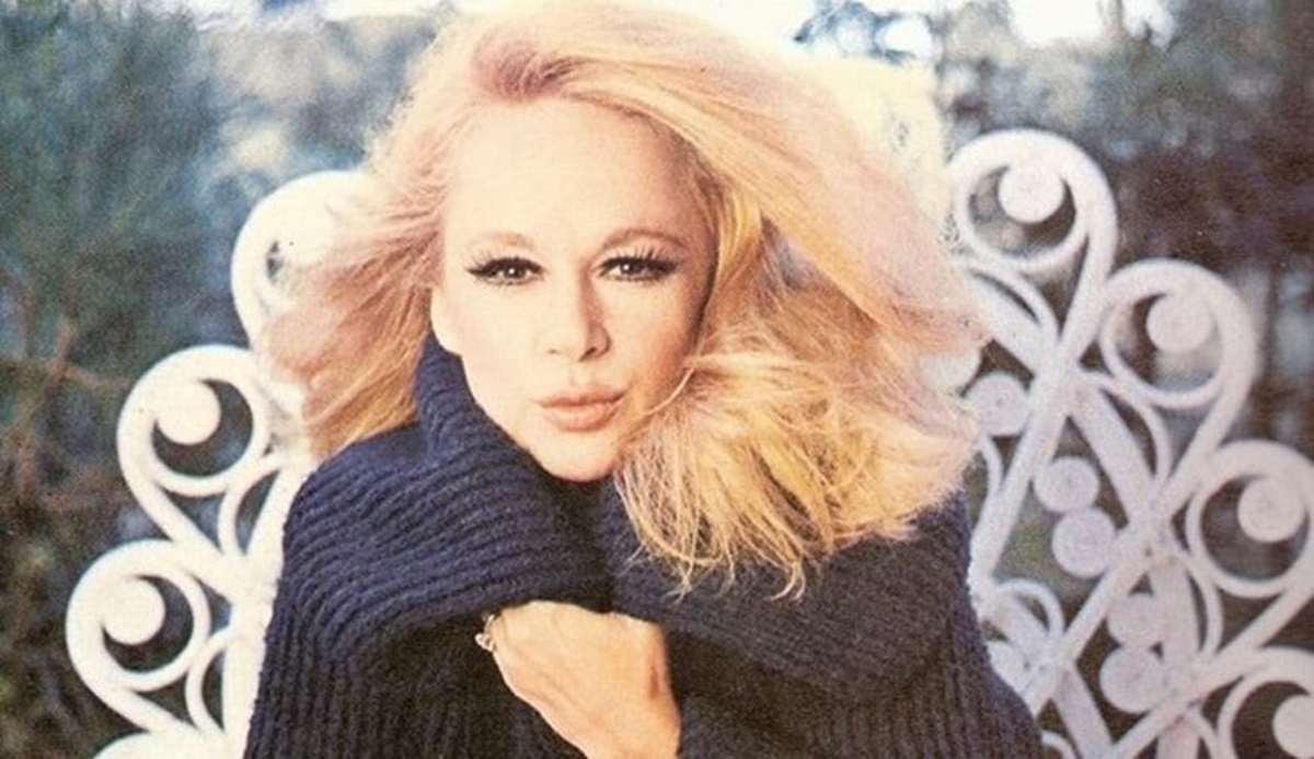 Αλίκη Βουγιουκλάκη