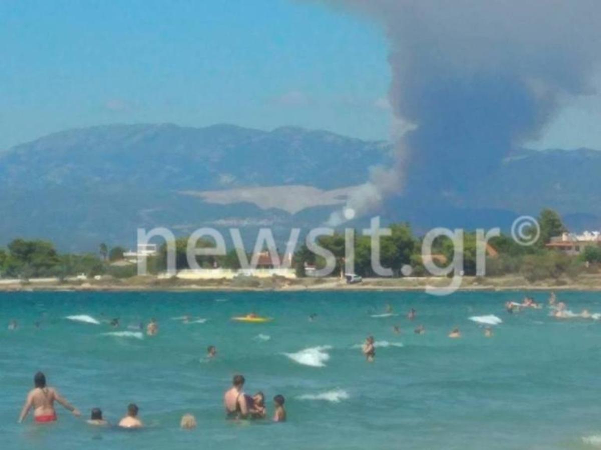 Εκκενώνονται χωριά στην Εύβοια – Μεγάλη φωτιά στα Ψαχνά – Τρία τα μέτωπα της φωτιάς