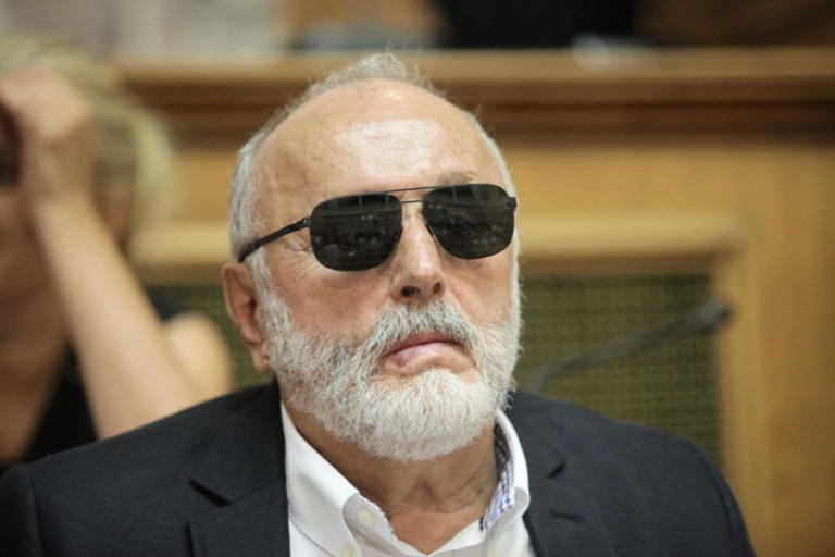 Ανασχηματισμός: Κουρουμπλής ο πρώτος που φεύγει – Τι του είπε ο Τσίπρας