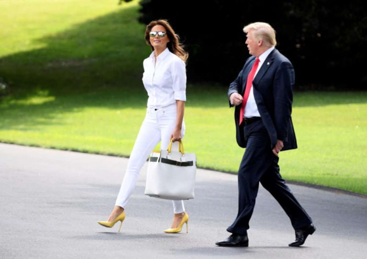 «Εμφύλιος» στους Τραμπ! Η Μελάνια «γυρνάει την πλάτη» στον Ντόναλντ για τα μάτια του ΛεΜπρόν Τζέιμς