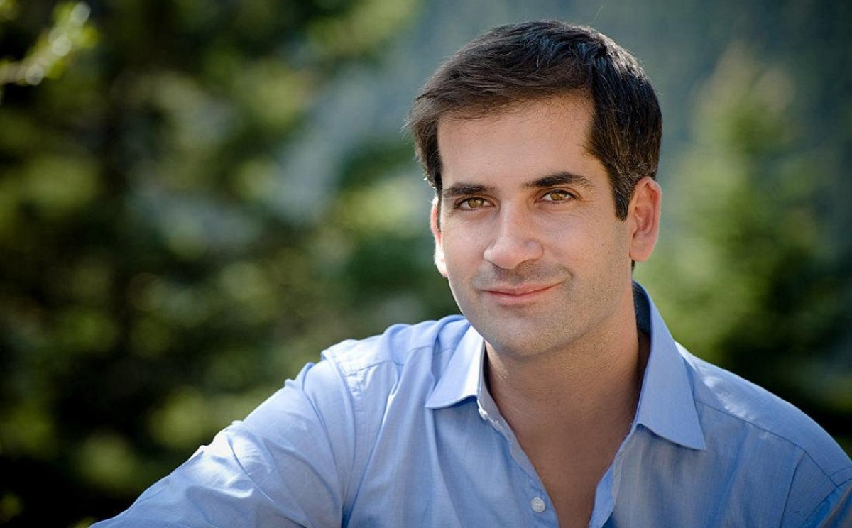 Κώστας Μπακογιάννης: Θυμάται τον πατέρα του Παύλο, με μια συγκινητική φωτογραφία