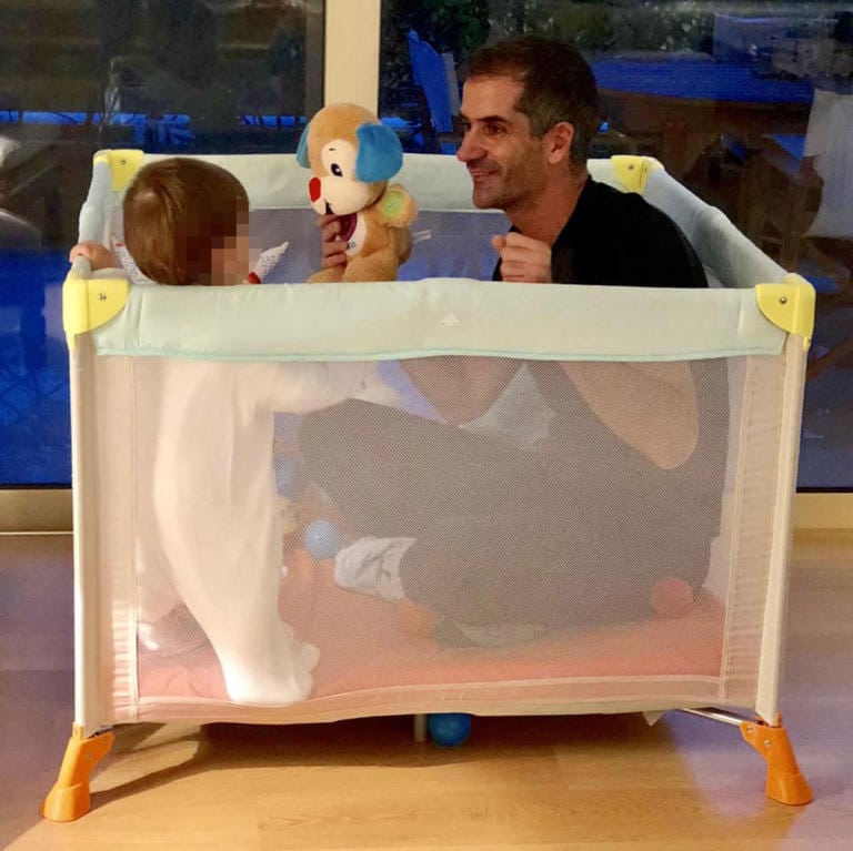 Ο Κώστας Μπακογιάννης εύχεται χρόνια πολλά στον γιό του και συγκινεί