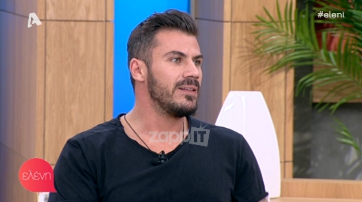 Άκης Πετρετζίκης