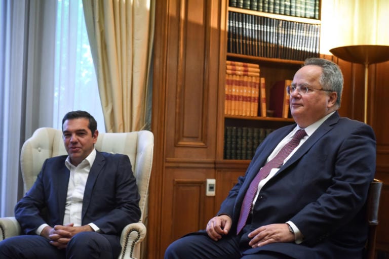 Παραιτήθηκε με αιχμές κατά Τσίπρα ο Νίκος Κοτζιάς! “Στήριξε τον λαϊκιστή υπουργό”